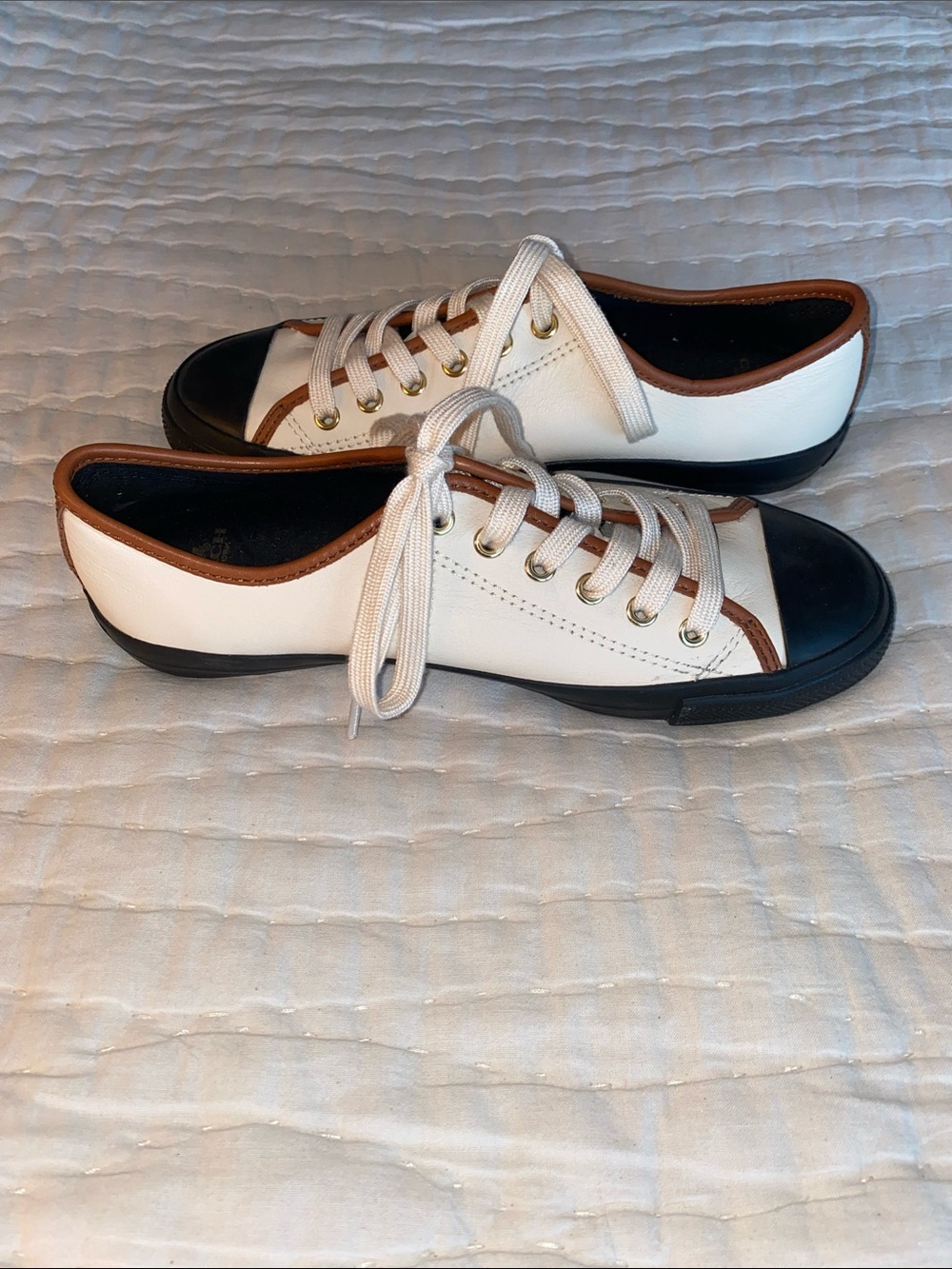 Coach Vintage Leather Sneakers NEW 8.5 - Picture 3 of 6